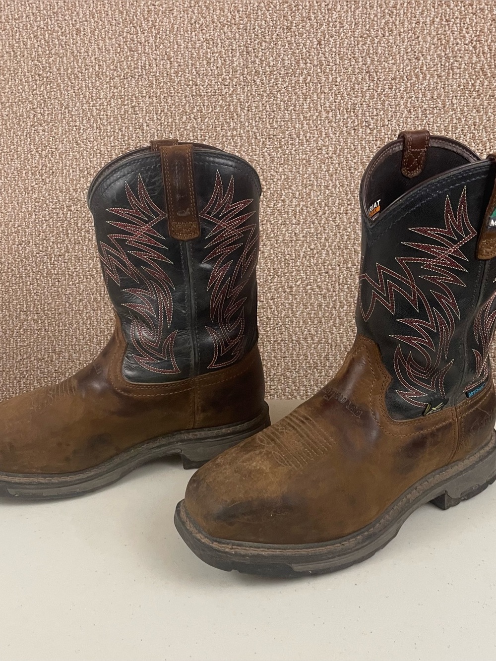 ARIAT Workhog Boots 9.5 EE XT VentTEK Waterproof Composite Toe Metaguard Work